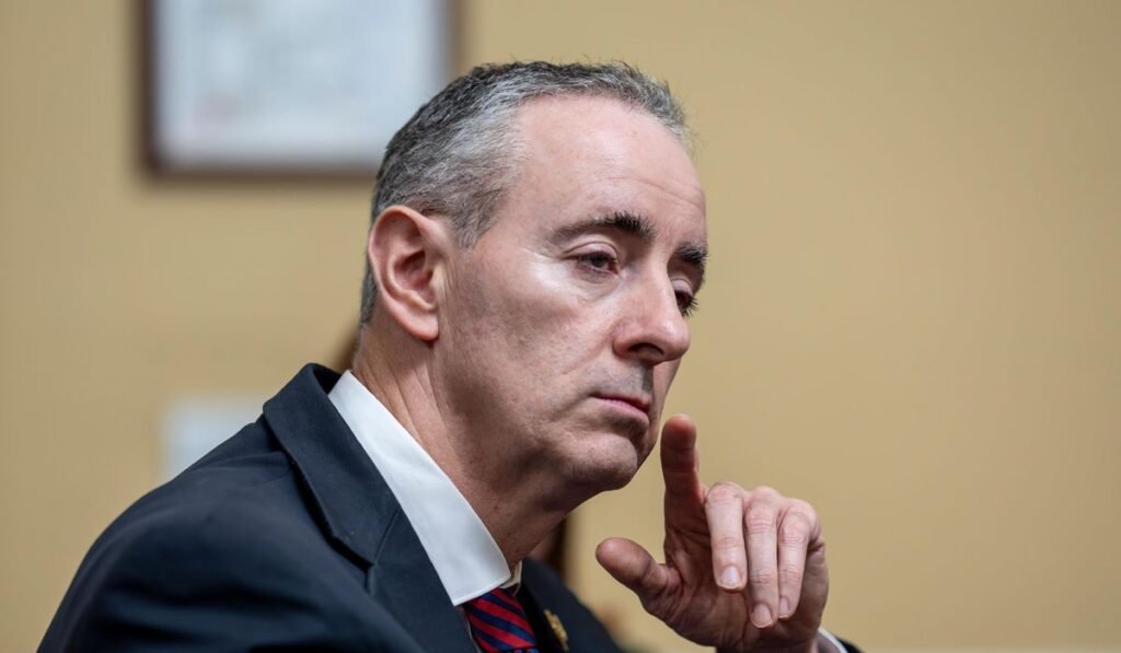 House Democrats narrowly lose vote to end Iran war as GOP support ticks up