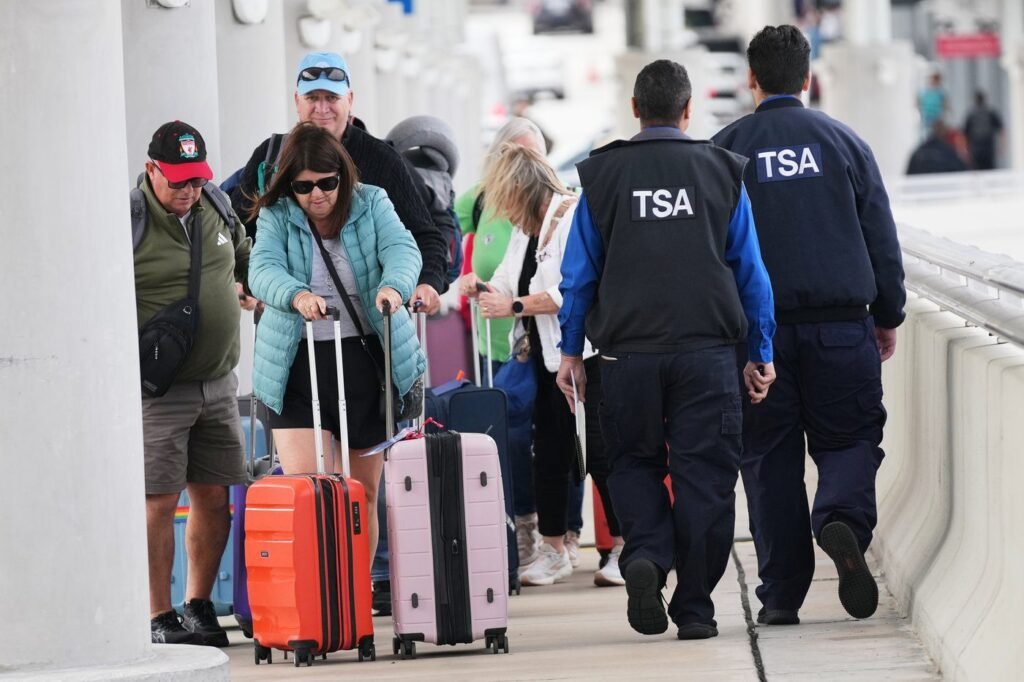 House committee discusses modernizing the TSA as Trump seeks to privatize airport screening House committee discusses modernizing the TSA as Trump seeks to privatize airport screening