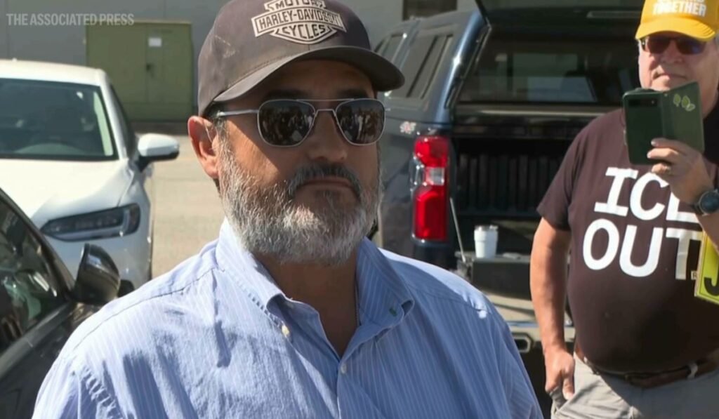Immigration authorities detain former Kansas mayor who voted illegally