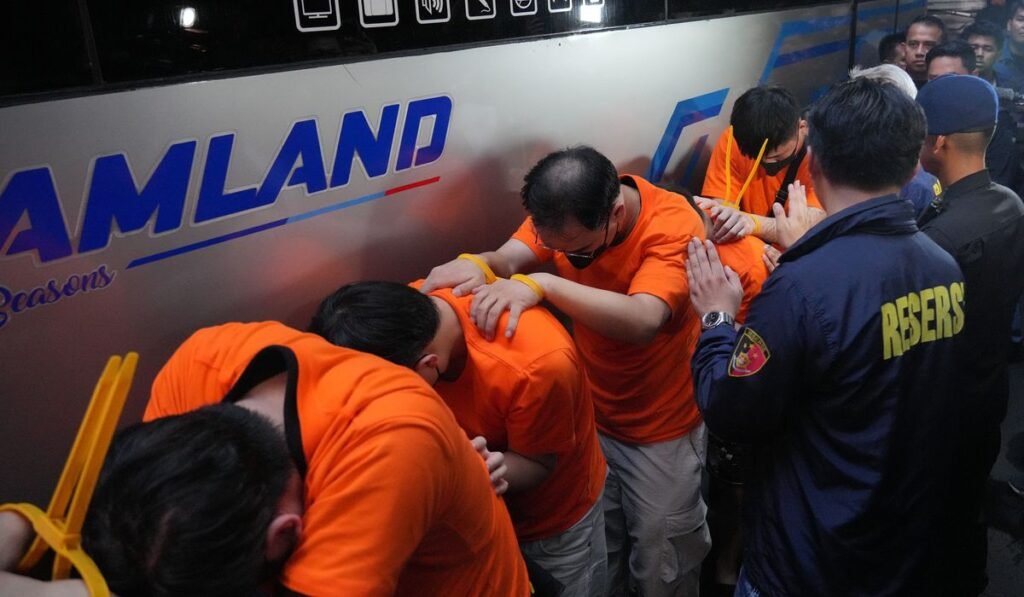Indonesian police arrest 321 foreigners in an operation to crack down on banned online gambling