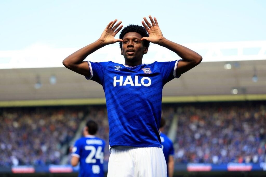 Ipswich seal Premier League return as Hull clinch play-offs
