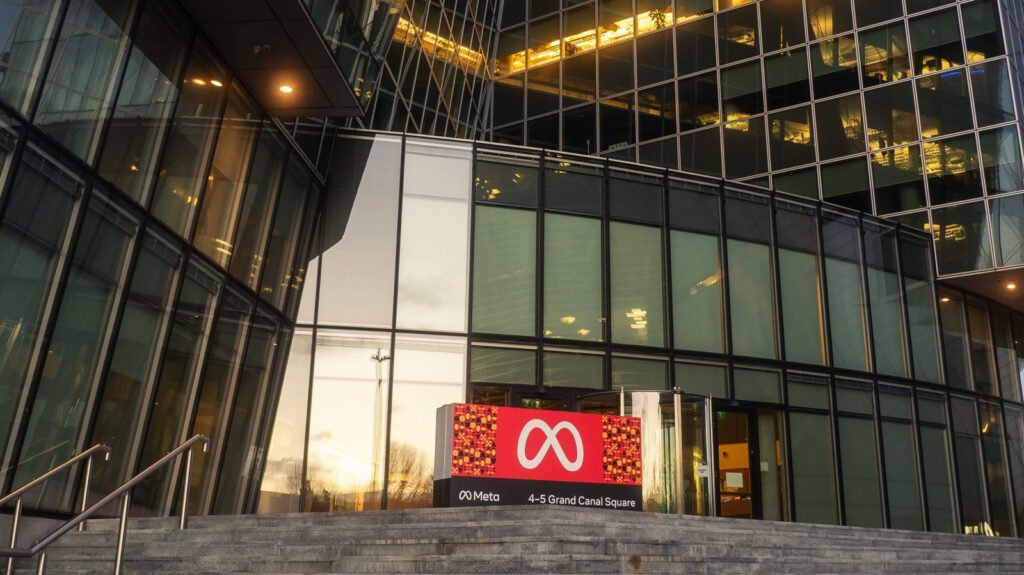 Irish Regulators Are Investigating Whether Meta Is Using ‘Dark Patterns’ To Steer People Away From Non-Algorithmic Feeds Irish Regulators Are Investigating Whether Meta Is Using 'Dark Patterns' To Steer People Away From Non-Algorithmic Feeds