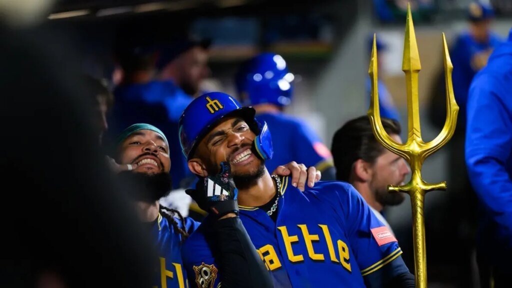 J.P. Crawford, Mariners vie to take series from Diamondbacks