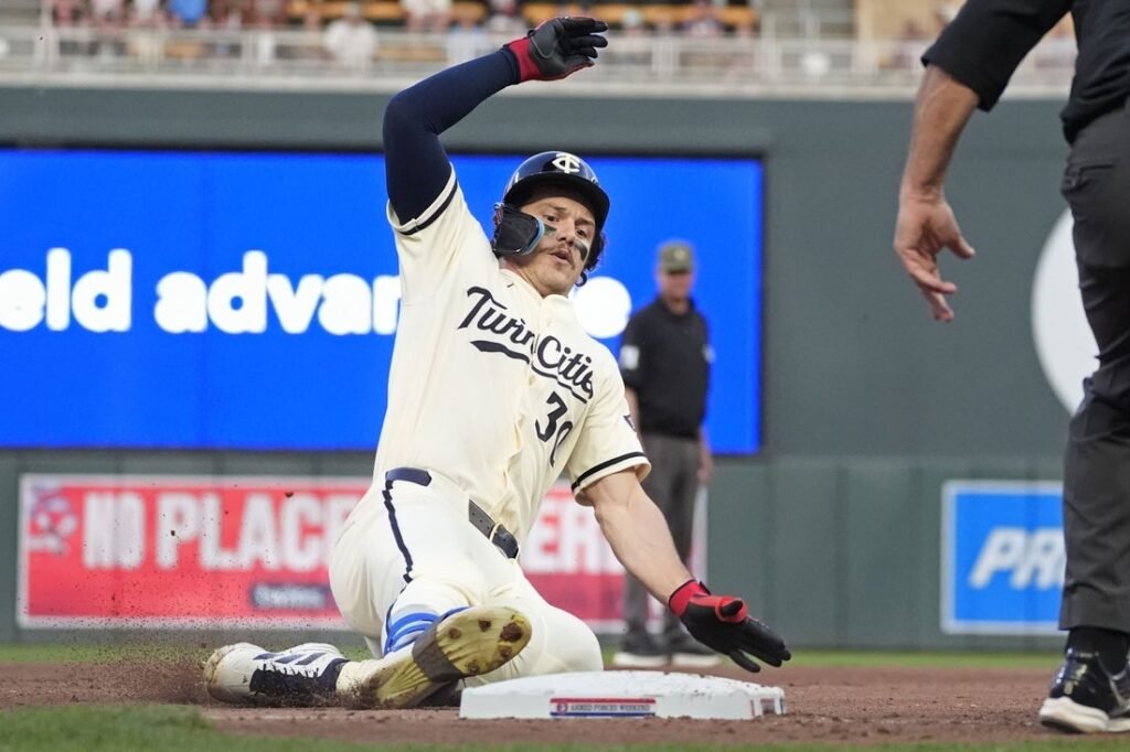 Jackson Chourio leads way as Brewers edge Twins Jackson Chourio leads way as Brewers edge Twins