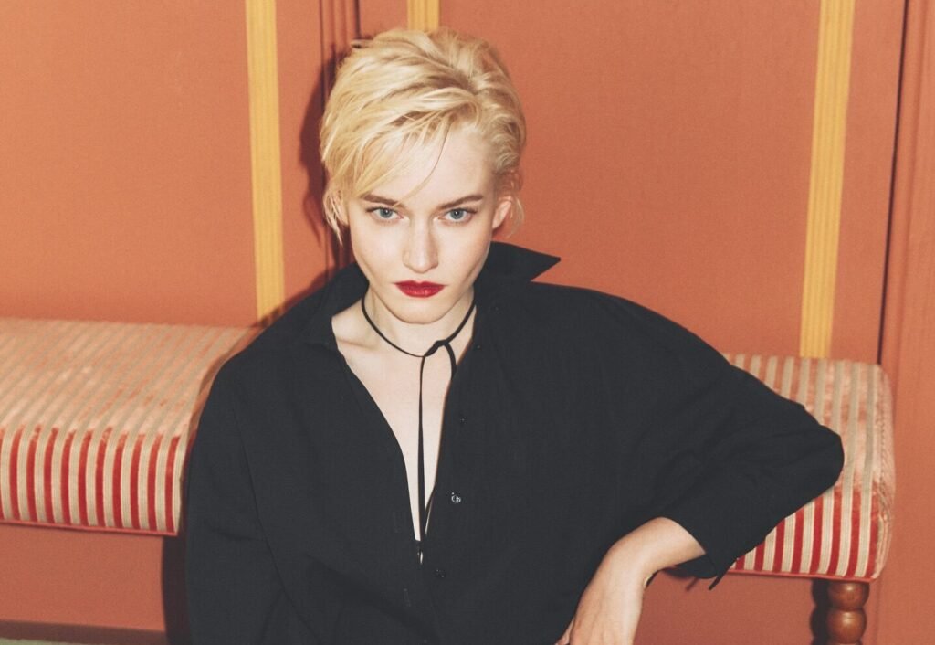 Julia Garner Is Emotionally Recalculating And Nobody Knows What That Means Yet