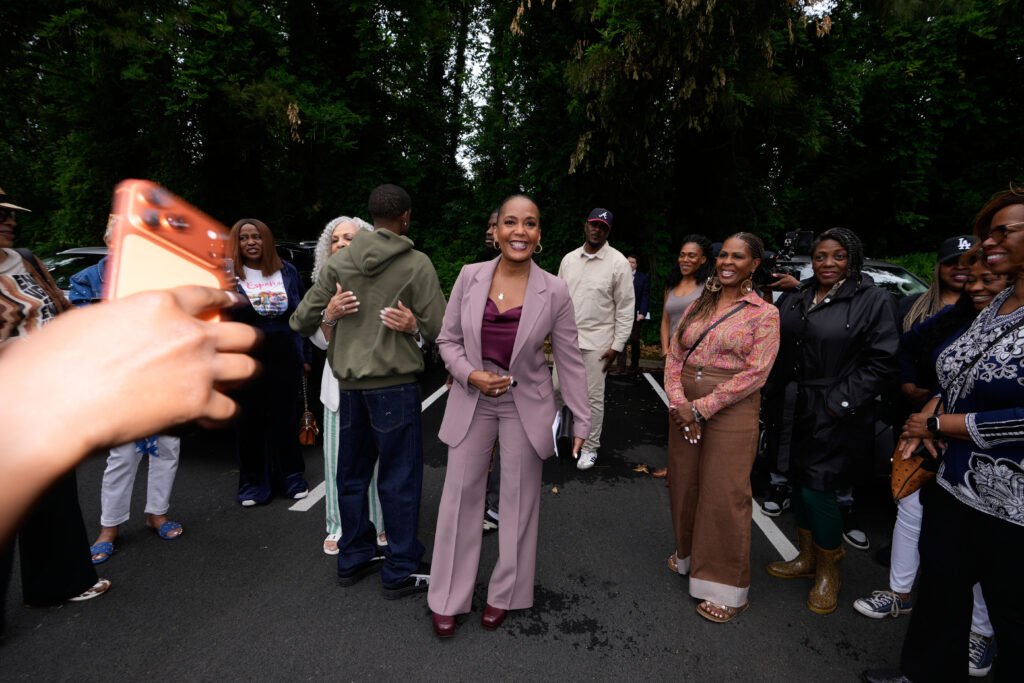 Keisha Lance Bottoms’ lead is making some Georgia Democrats uneasy