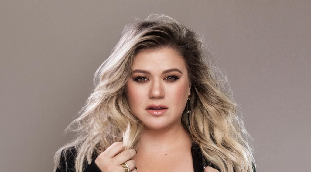 Kelly Clarkson Marks One Year of ‘Where Have You Been’ with a Heartfelt Message