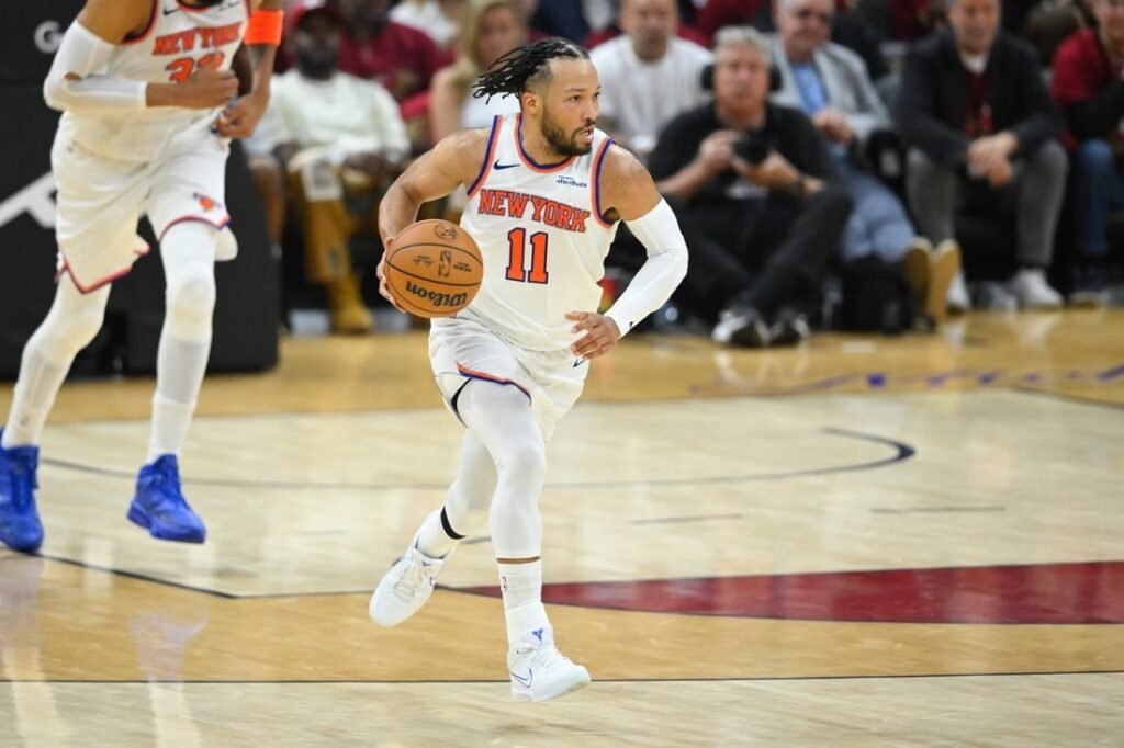 Knicks on brink of first Finals trip since '99 while Cavs grasp for answers