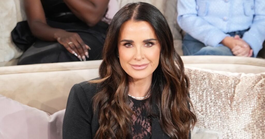 Kyle Richards’ Go-To Hair Serum ‘Improves Thickness,’ Per Users Kyle Richards' Go-To Hair Serum 'Improves Thickness,' Per Users