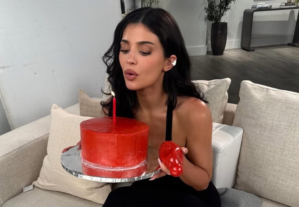 Kylie Jenner’s COSMIC INTENSE Wins InStyle’s Best of Beauty Award for Amber Gourmand