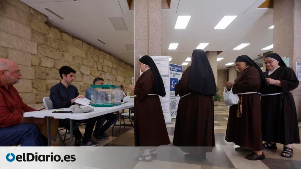 La participación en las elecciones en Andalucía a las 14.00 sube al 37,24%, tres puntos por encima de 2022