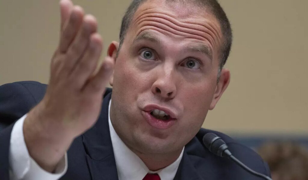 Lawmakers host whistleblowers, UFO investigators to press feds to come clean about space aliens