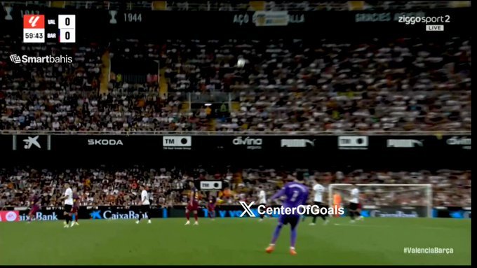 Lewandowski scores on final Barcelona appearance Lewandowski scores on final Barcelona appearance