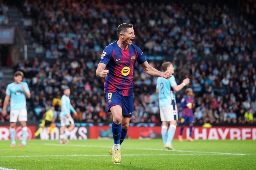 Lewandowski starts on Camp Nou swan song
