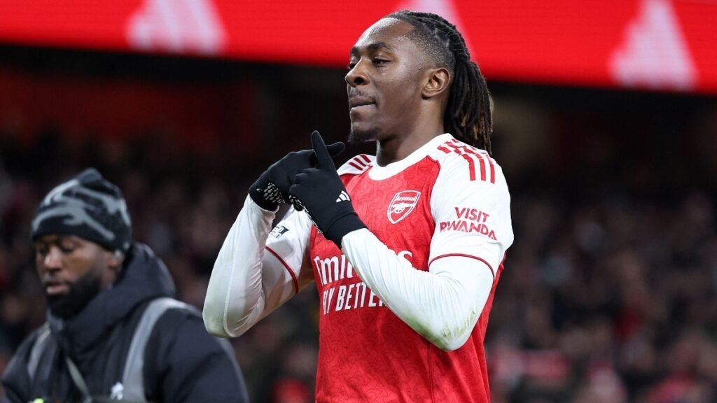 Line-ups confirmed as Gunners look to close in on Premier League title Line-ups confirmed as Gunners look to close in on Premier League title