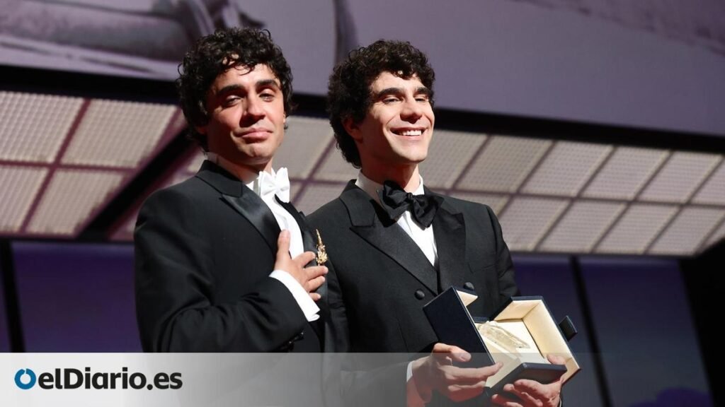 Los Javis ganan el premio a la Mejor dirección en el Festival de Cannes por 'La bola negra'