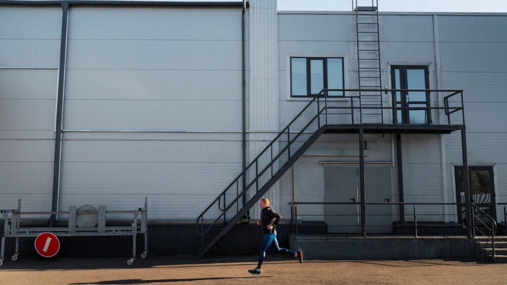 Los naves industriales son los negocios más afectados por incidentes de seguridad, el año pasado Los naves industriales son los negocios más afectados por incidentes de seguridad, el año pasado