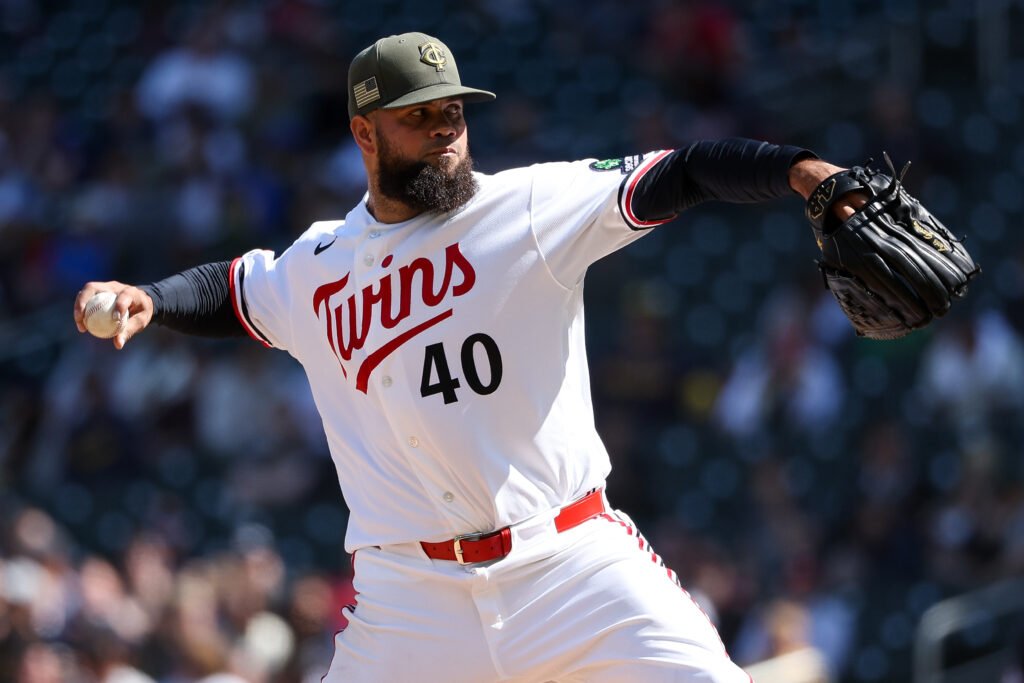 Luis García Elects Free Agency Luis García Elects Free Agency