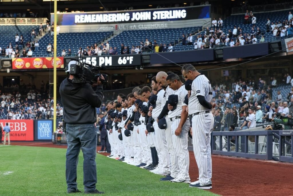 MLB roundup: Yankees, mourning John Sterling's death, rout Orioles