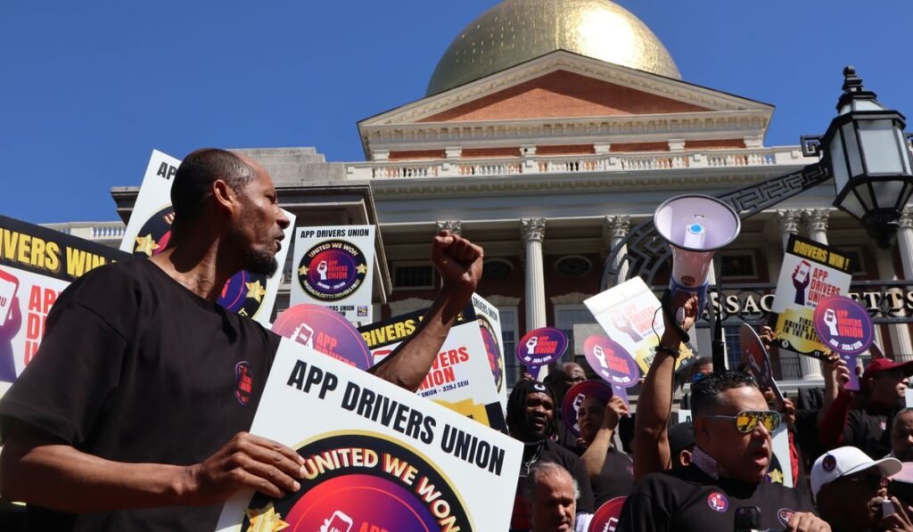Massachusetts Uber, Lyft drivers certify first statewide ride-hailing union amid automation fears