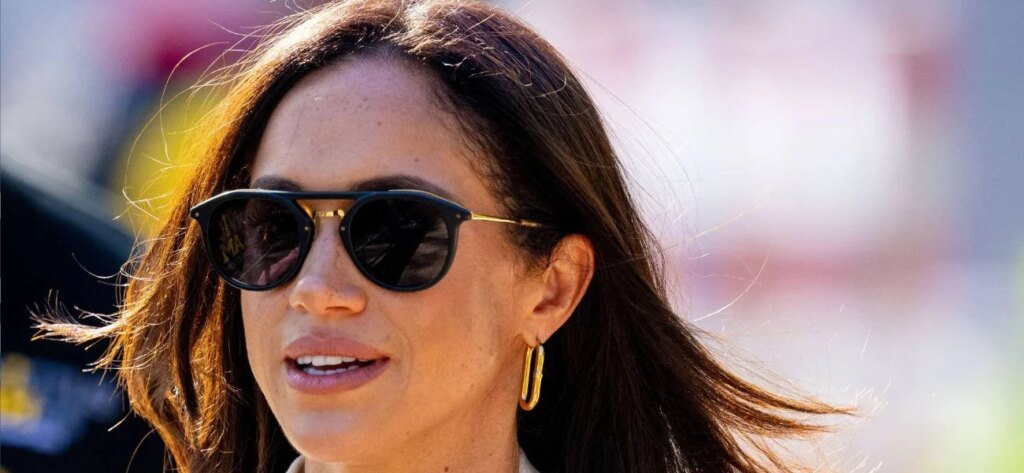 Meghan Markle In Hot Water Over Selfie With Politician Meghan Markle In Hot Water Over Selfie With Politician