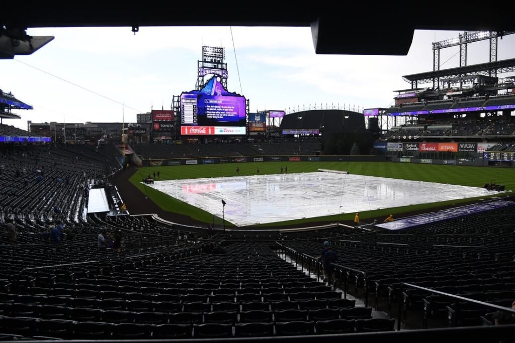 Mets-Rockies game postponed with snow in forecast