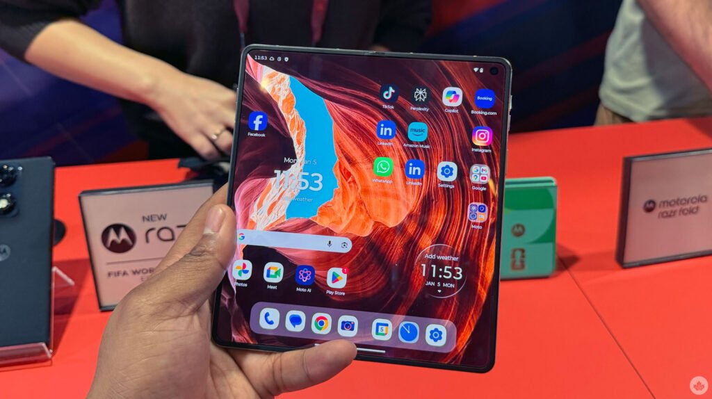 Motorola's first book-style foldable should put the competition on notice