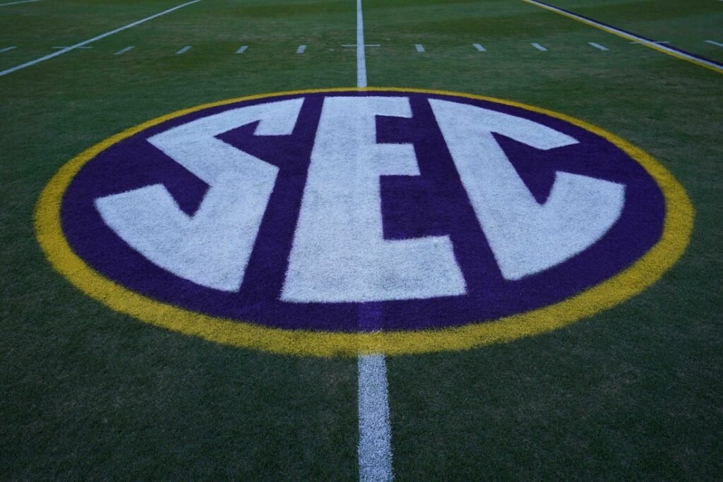 NAACP asks athletes to boycott Southern schools NAACP asks athletes to boycott Southern schools