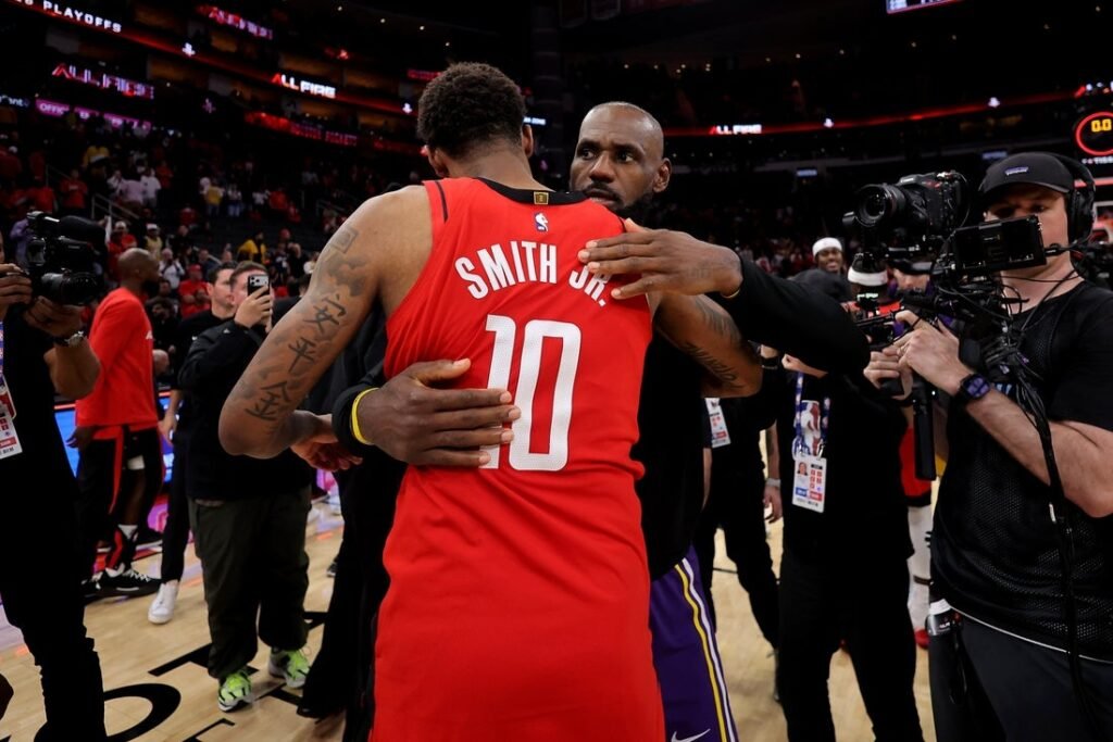 NBA roundup: Lakers end Rockets’ comeback dreams, win series in 6 NBA roundup: Lakers end Rockets' comeback dreams, win series in 6