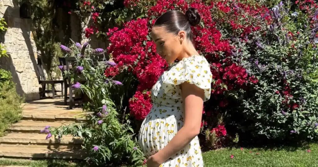 Olivia Culpo Shows Off Baby Bump Amid Pregnancy With 2nd Baby