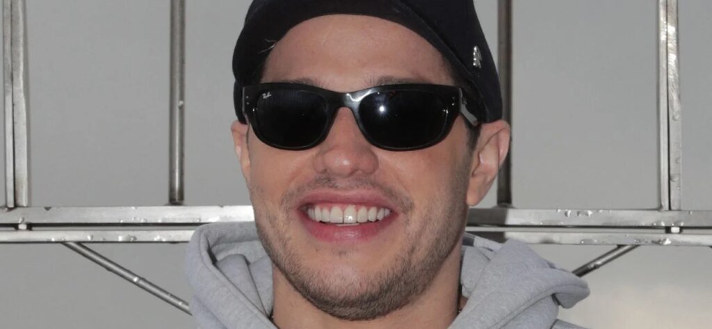 Pete Davidson Takes $350K Loss Amid Elsie Hewitt Breakup