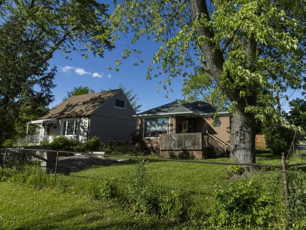 Photos of Toronto home where missing Jewish girl Esther was found Photos of Toronto home where missing Jewish girl Esther was found