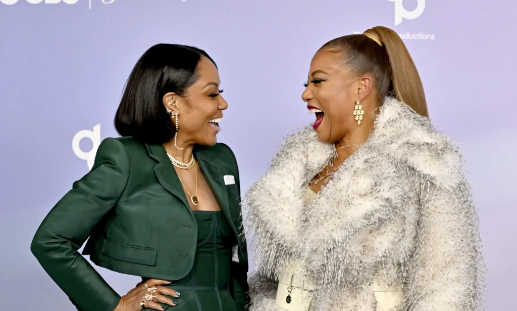 Queen Latifah Viral After AMAs Pop-Out With Partner & Son Rebel Queen Latifah Viral After AMAs Pop-Out With Partner & Son Rebel
