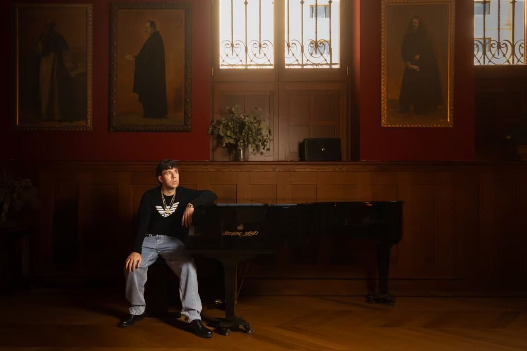 Quevedo: ‘I love being rich, but at the same time it is a curse’ | Culture
