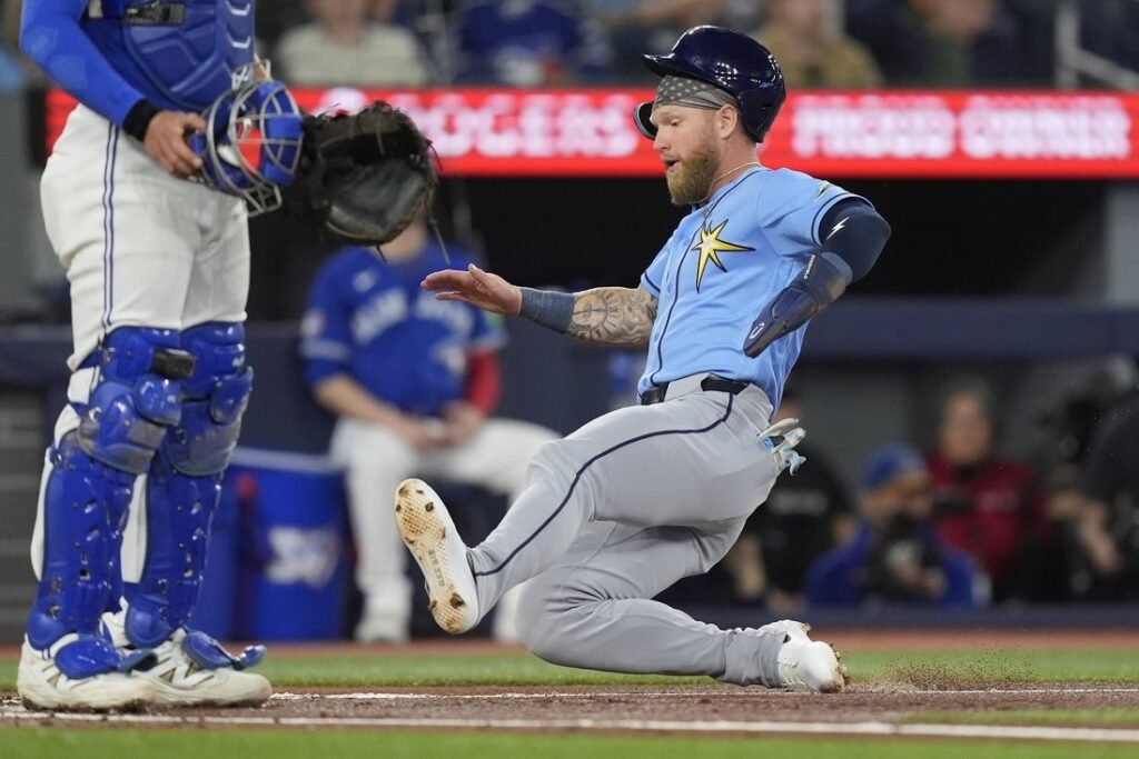Rays OF Jake Fraley (hernia) lands on 10-day IL