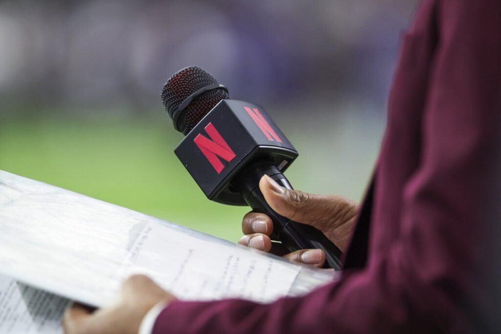 Report: Netflix to air Rams-49ers game from Australia Report: Netflix to air Rams-49ers game from Australia