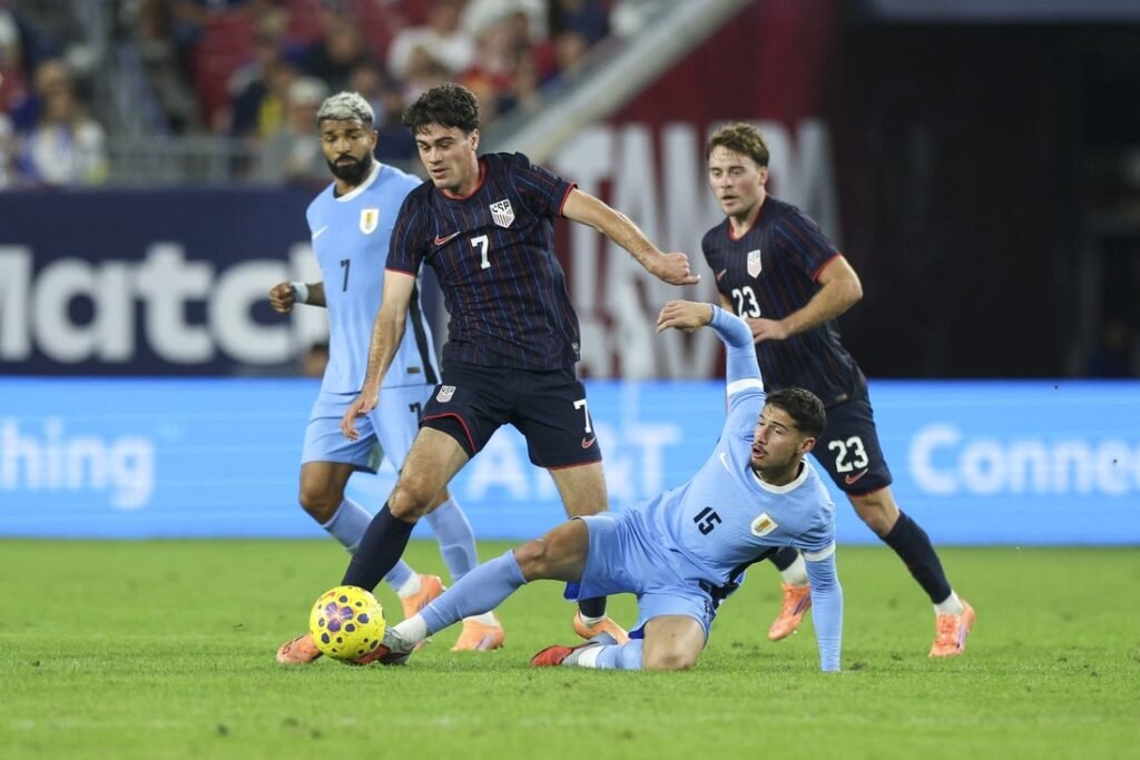 Report: Out-of-form Gio Reyna makes U.S. World Cup roster Report: Out-of-form Gio Reyna makes U.S. World Cup roster