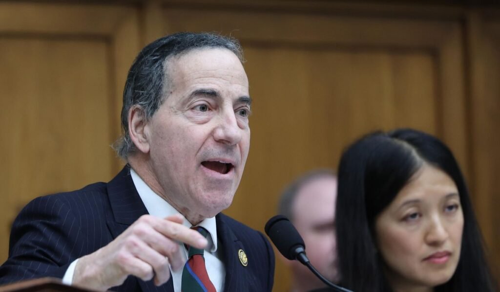 Republicans shoot down attempt to subpoena records on Anti-Weaponization Fund Republicans shoot down attempt to subpoena records on Anti-Weaponization Fund