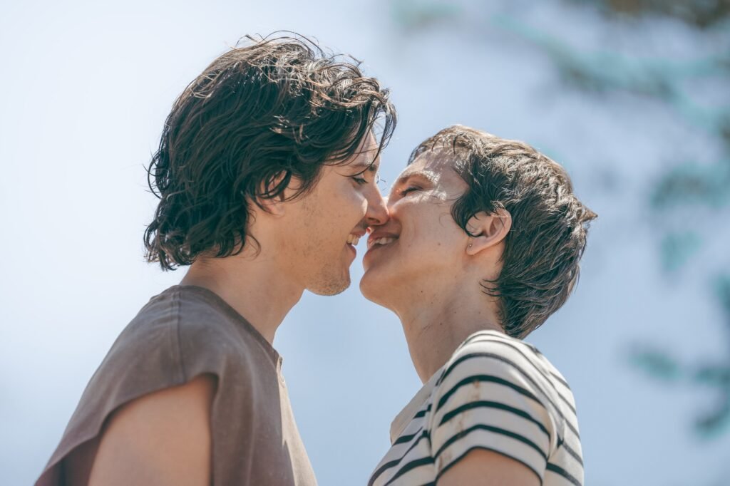 Review: Alive - Cineuropa