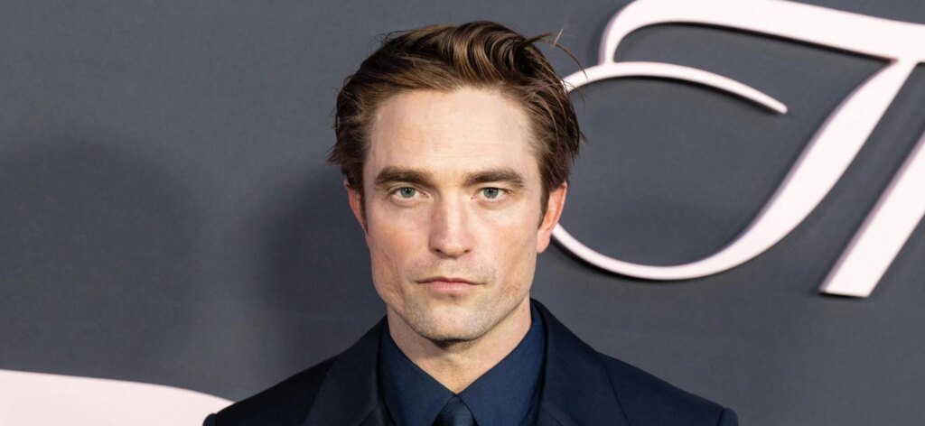 Robert Pattinson Channels Chris Hansen In ‘Primetime’ Robert Pattinson Channels Chris Hansen In 'Primetime'