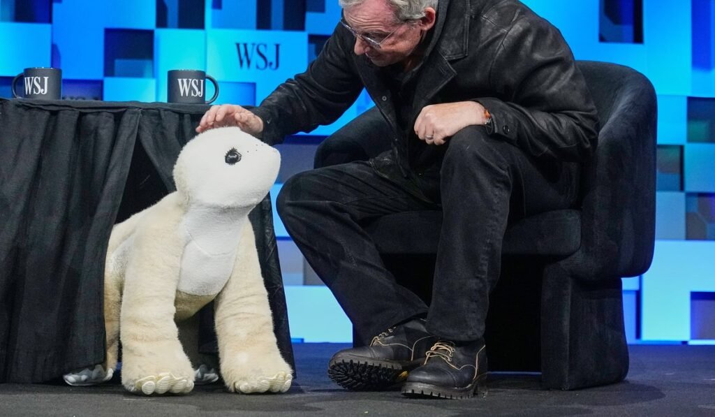 Roomba pioneer aims to crack the household market again with an AI-powered pet robot