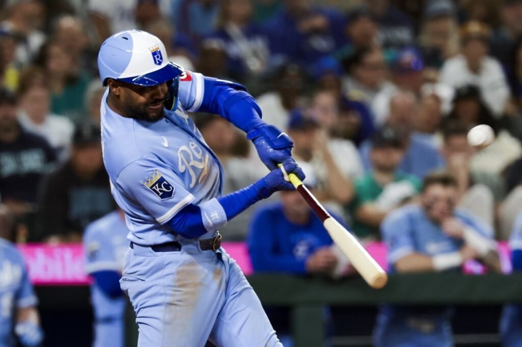 Royals’ Maikel Garcia’s sacrifice fly beats Mariners in 10th Royals' Maikel Garcia's sacrifice fly beats Mariners in 10th