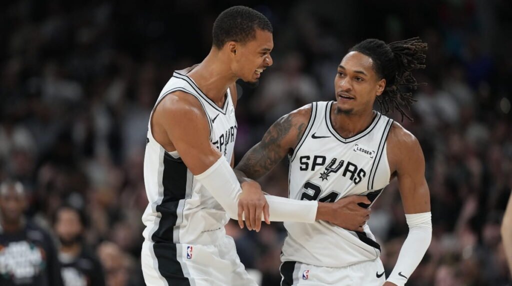 San Antonio Spurs fight back to win Game 4 and level Western Conference Finals San Antonio Spurs fight back to win Game 4 and level Western Conference Finals