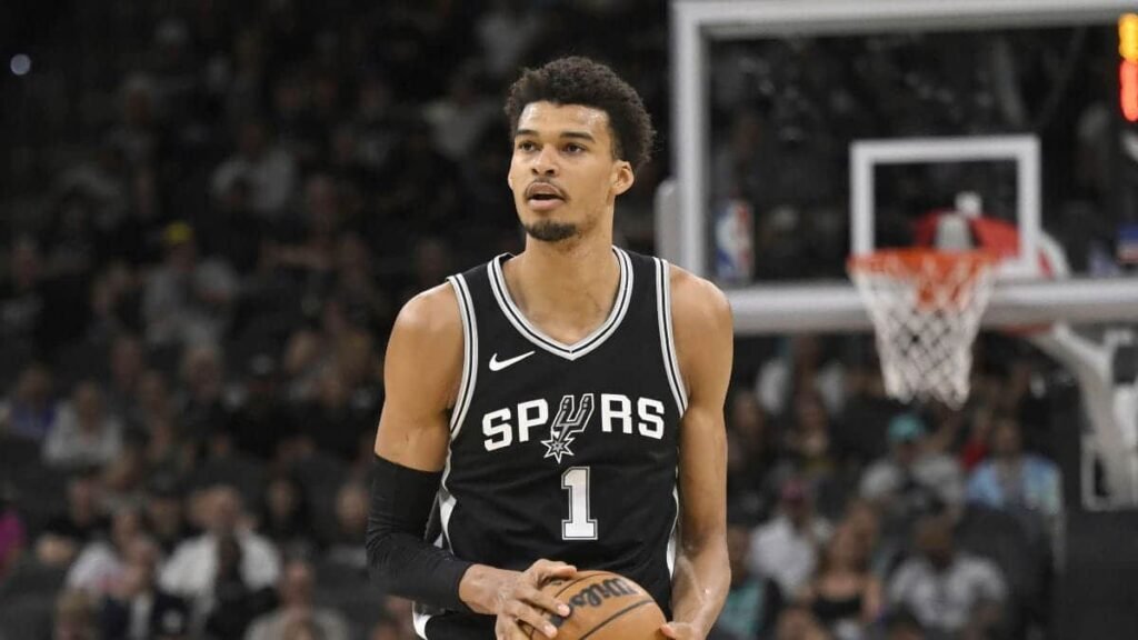 San Antonio Spurs to face New Orlean Pelicans in Paris and Manchester San Antonio Spurs to face New Orlean Pelicans in Paris and Manchester