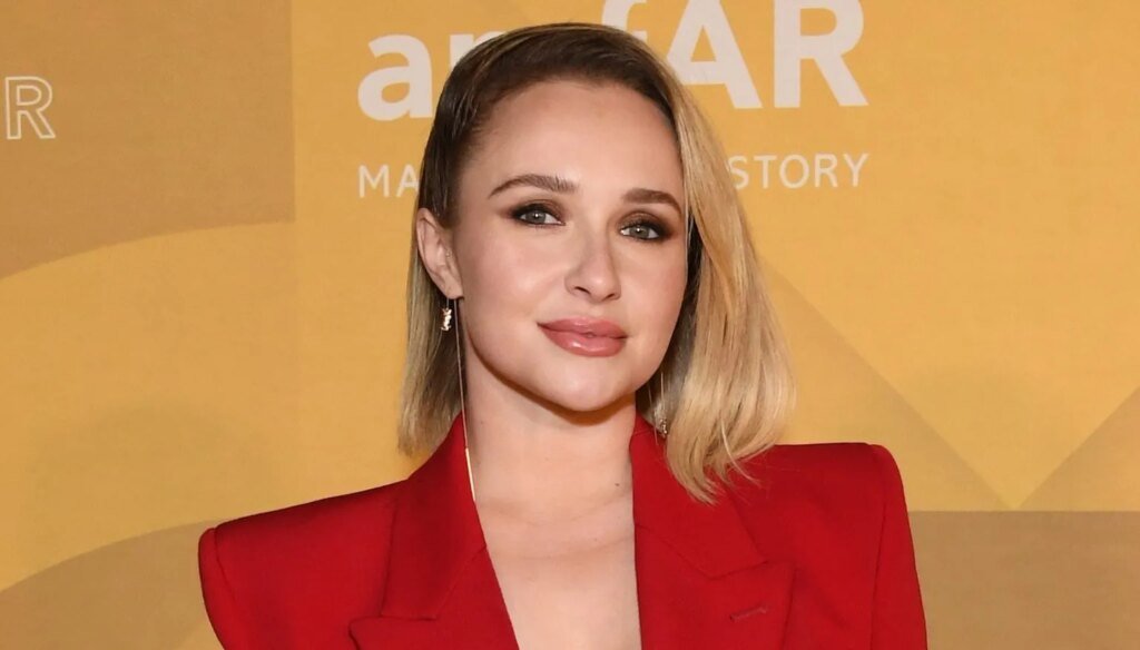 See Her Full Dating History – Hollywood Life