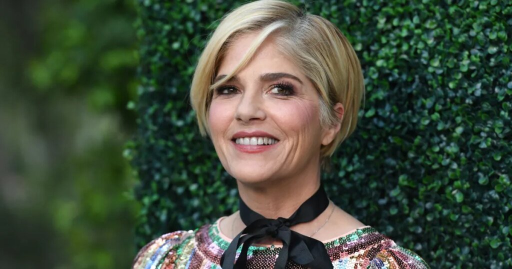 Selma Blair Just Made Summer Bermuda Shorts Trend Wearable