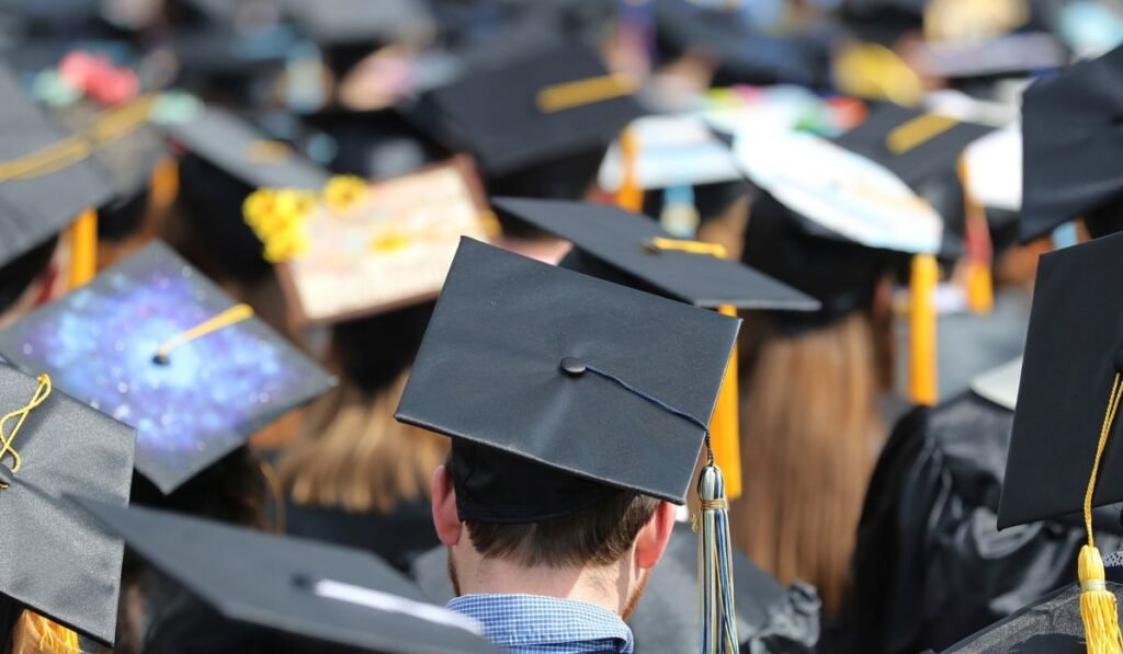 Study finds 93% of college students feel ready for work; only half of employers agree