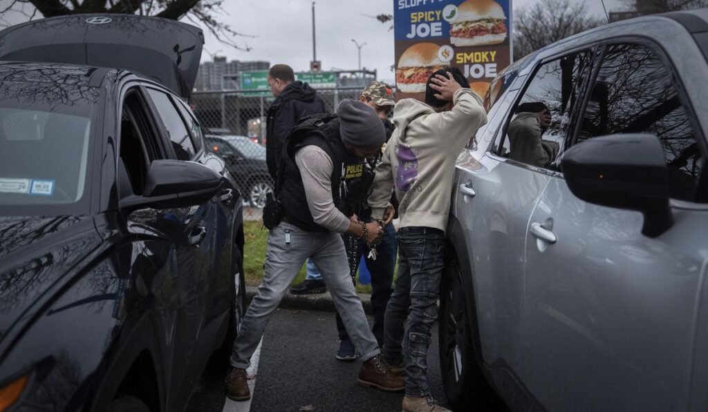 Study finds ‘no evidence’ of citizens taking jobs vacated during Trump deportations Study finds ‘no evidence’ of citizens taking jobs vacated during Trump deportations