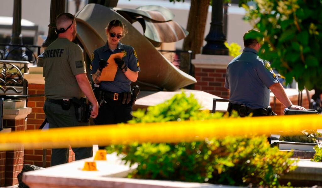 Tennessee man known for racist videos held on $1.25M bond for courthouse shooting Tennessee man known for racist videos held on $1.25M bond for courthouse shooting