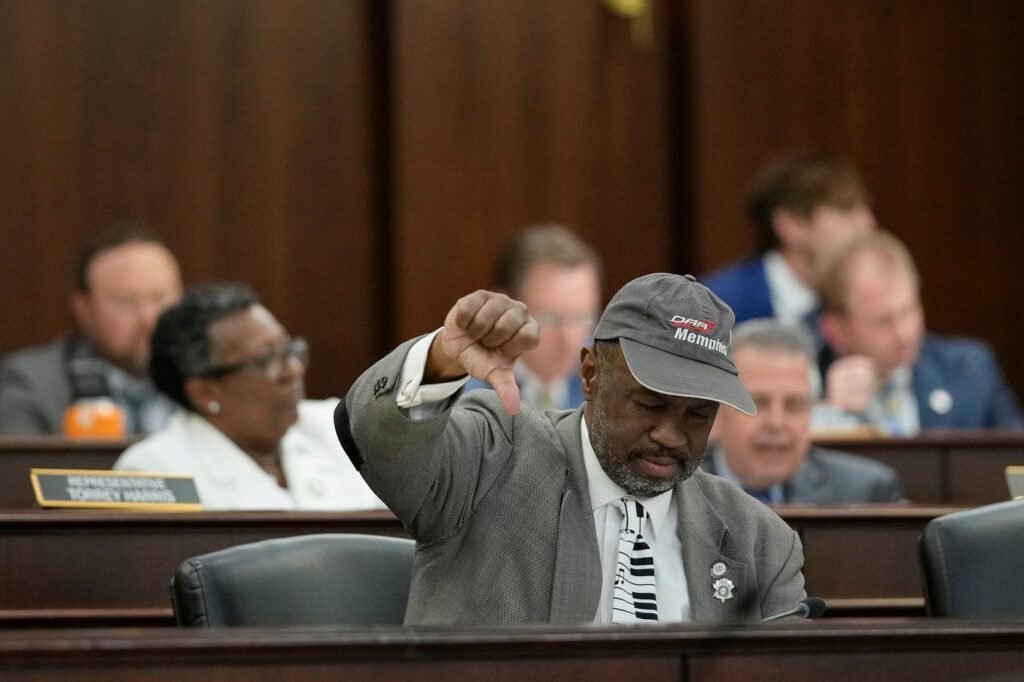 Tennessee poised to vote on new US House map sought by Trump that carves up Memphis